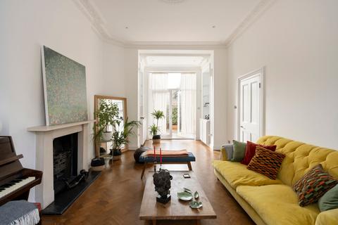 undefined, Christchurch Hill, London NW3