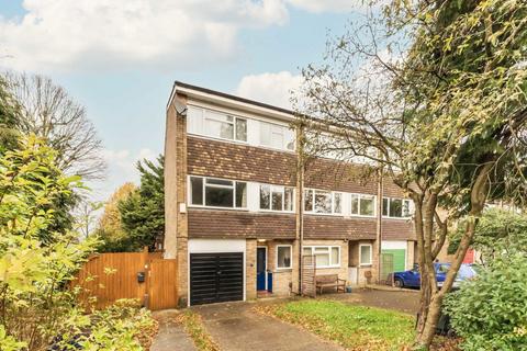 Elmcroft Close, London W5