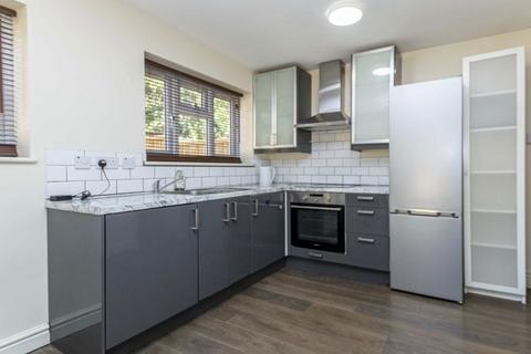 undefined, Elmcroft Close, London W5