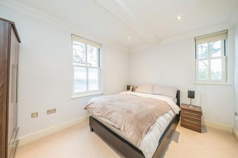 undefined, Cambridge Park, Twickenham TW1