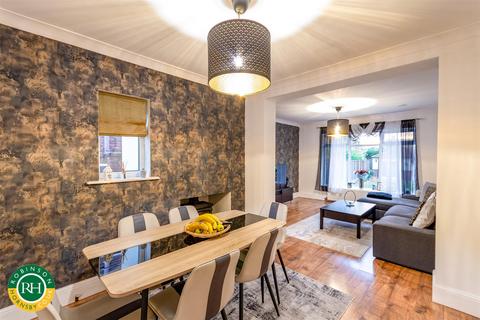 3 bedroom semi-detached house for sale, Ellers Avenue, Doncaster