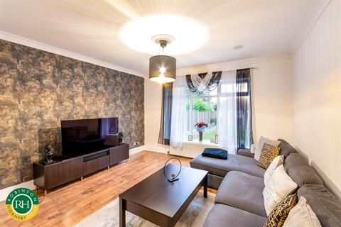 3 bedroom semi-detached house for sale, Ellers Avenue, Doncaster