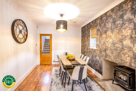 3 bedroom semi-detached house for sale, Ellers Avenue, Doncaster