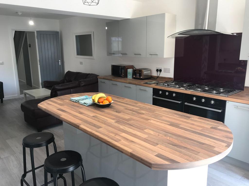 Communal Kitchen