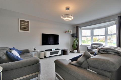 4 bedroom detached house for sale, Paradise Drive, Woodmansey, Beverley