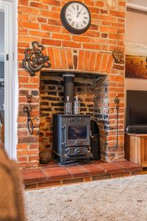 undefined, Truly Charming Cottage in Docking