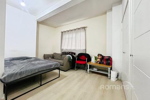 3 bedroom apartment for sale, Grosvenor Road, Aldershot, Hampshire