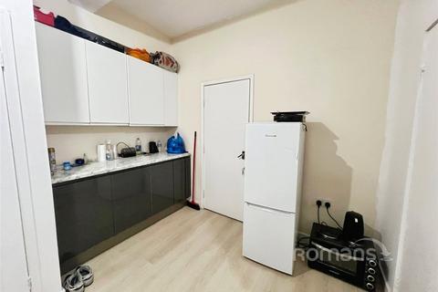 3 bedroom apartment for sale, Grosvenor Road, Aldershot, Hampshire