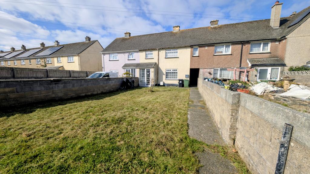 3 Bedroom Mid Terraced House for Sale