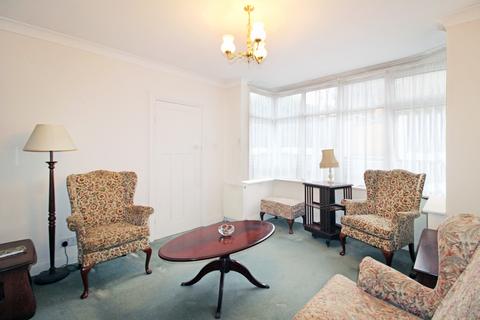 2 bedroom detached house for sale, Manor Road,  Farnborough , GU14