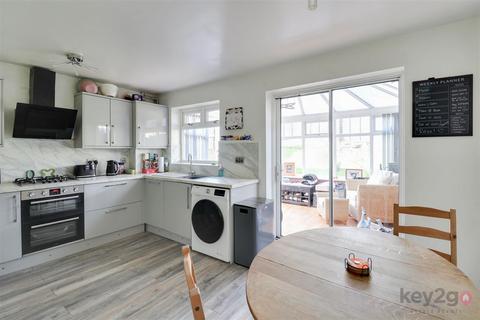 3 bedroom semi-detached house for sale, Malham Gardens, Halfway, Sheffield, S20