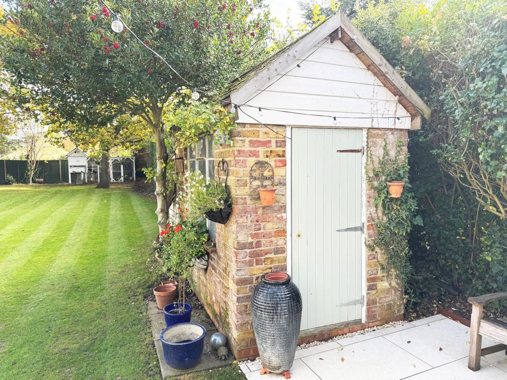Shed