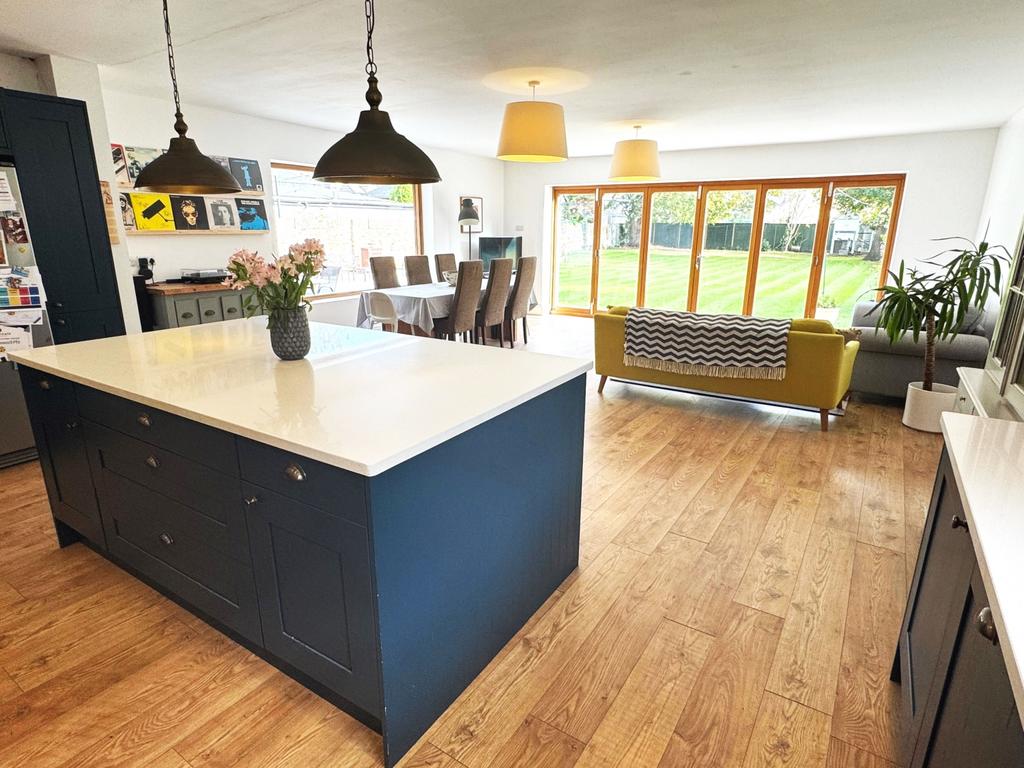 Breakfast Bar