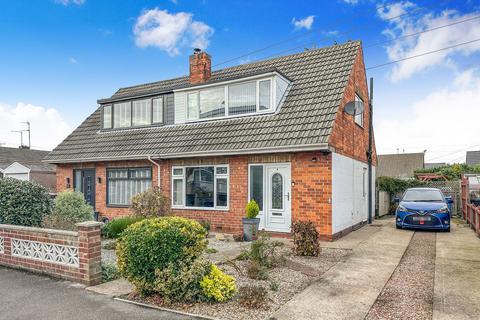 2 bedroom semi-detached bungalow for sale, Capstan Road, Hull HU6