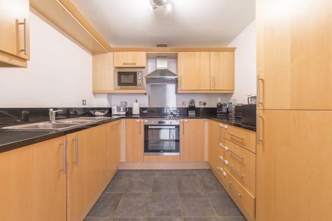 2 bedroom apartment to rent, Lowry House, Canary Wharf E14