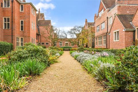 2 bedroom apartment for sale, Kings Drive, Midhurst, West Sussex, GU29