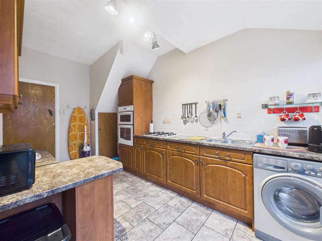 CAM05451 G0-PR0072-STILL009.jpg