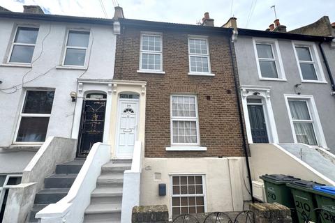2 bedroom maisonette for sale, Congleton Grove, Woolwich