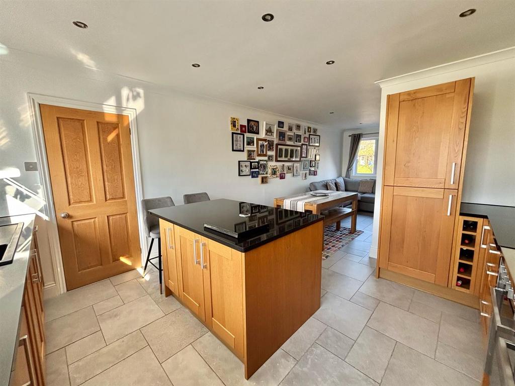 Kitchen Diner Family Room