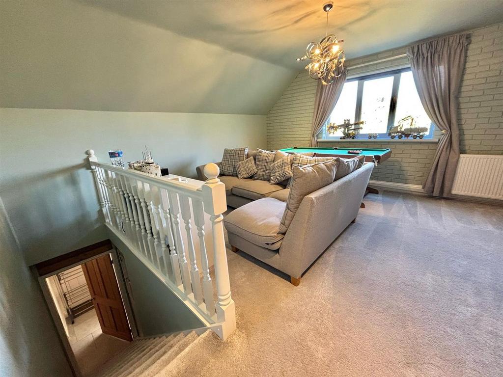Playroom/Bedroom 5