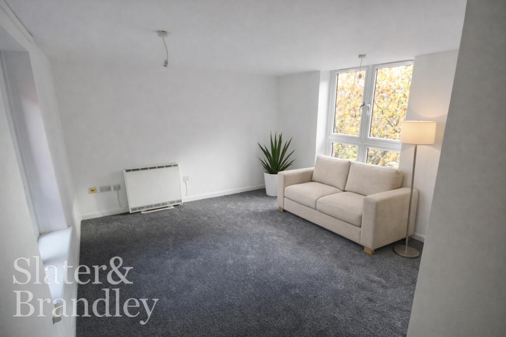25 Chardlace - Living room