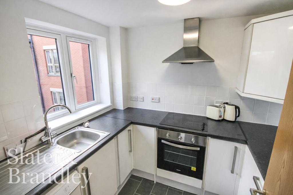 25 Chardlace - Kitchen