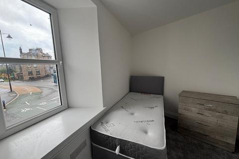 3 bedroom flat to rent, Wallace Street, Stirling Town, Stirling, FK8