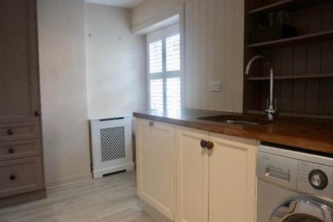 2 bedroom flat to rent, Thistle Street, City Centre, Edinburgh