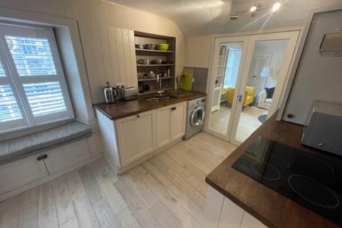 2 bedroom flat to rent, Thistle Street, City Centre, Edinburgh
