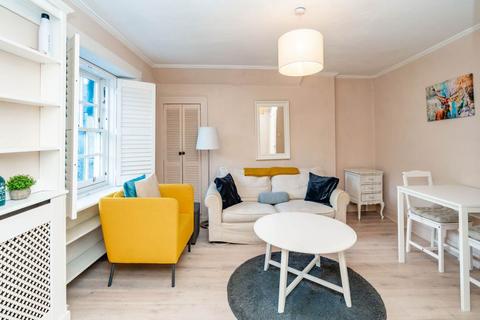 2 bedroom flat to rent, Thistle Street, City Centre, Edinburgh