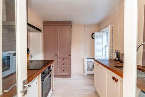 2 bedroom flat to rent, Thistle Street, City Centre, Edinburgh