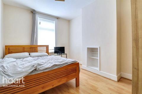 undefined, Lansdowne Road, CHATHAM