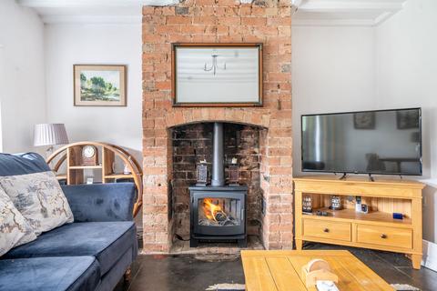 undefined, Farm Street, Fladbury, WR10