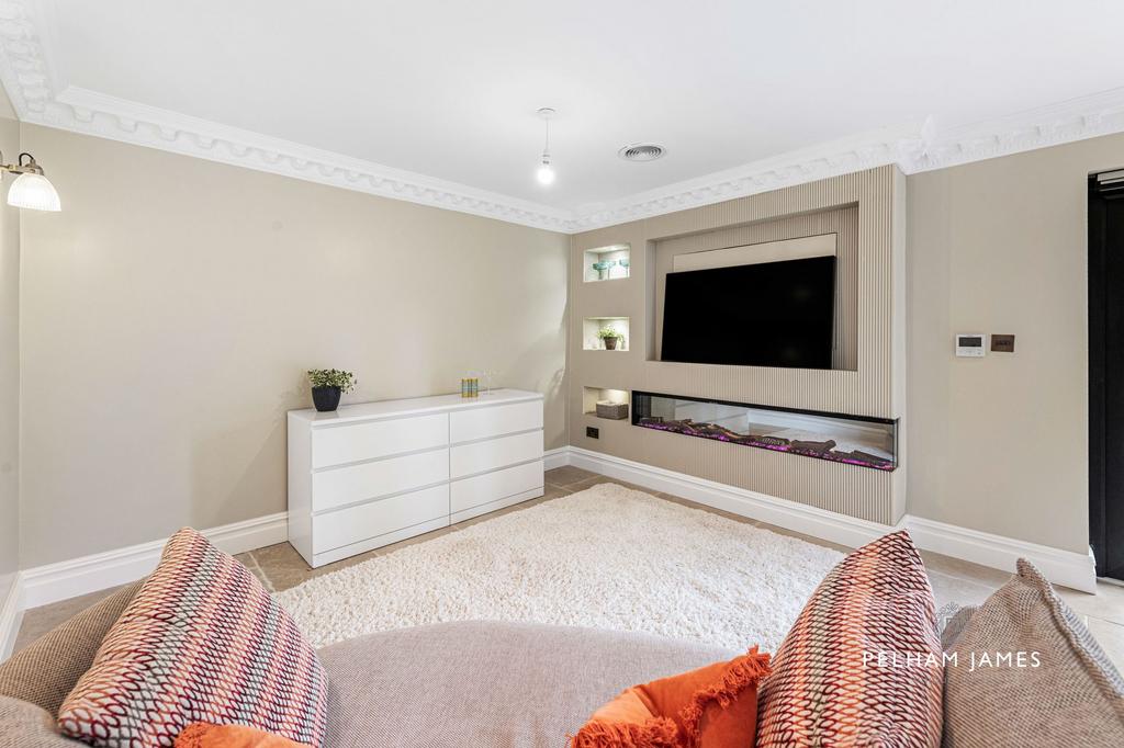 Pool House, Lincoln Road, Peterborough