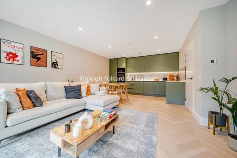 2 bedroom flat for sale, Explorer Way, Mill Hill, London, NW7