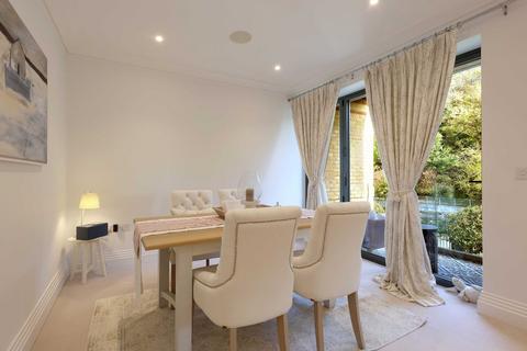 undefined, Glen Island, Taplow, Buckinghamshire, SL6