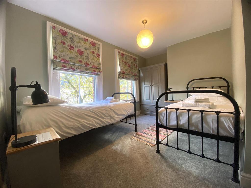 Bedroom 3 X.jpg