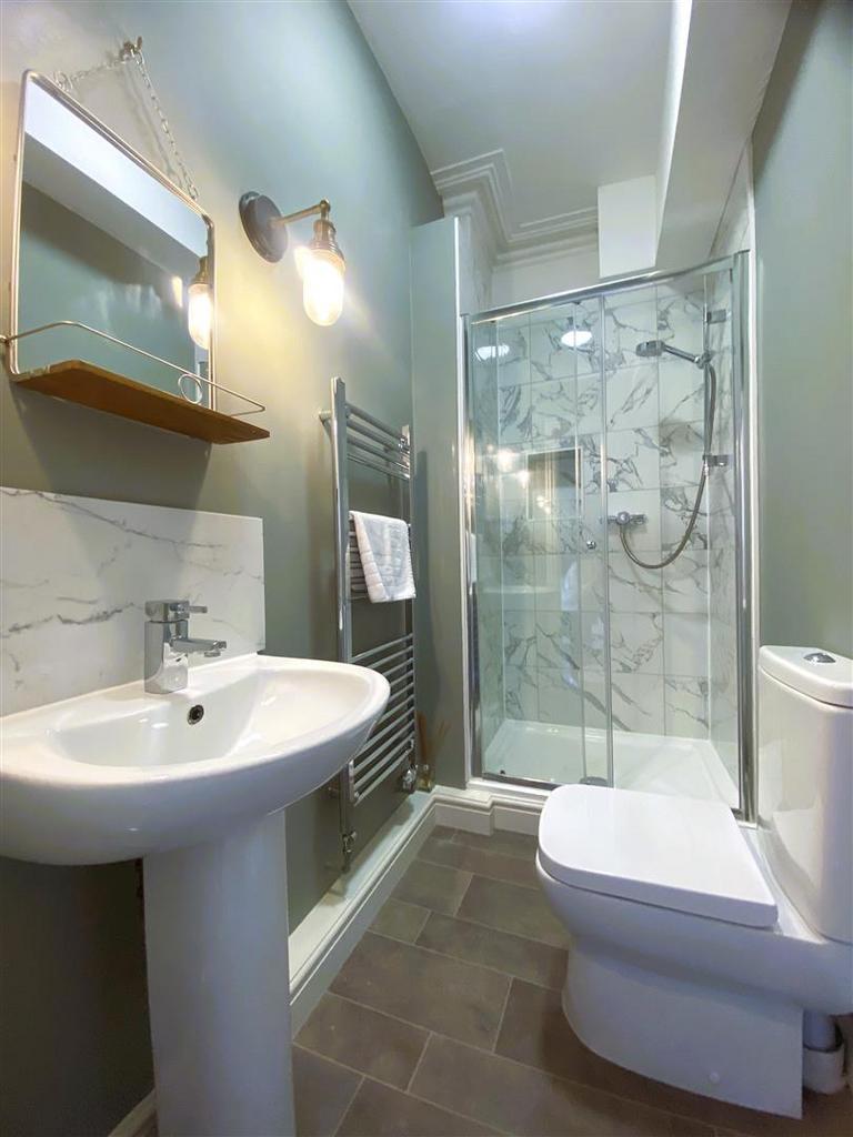 Ensuite II.jpg