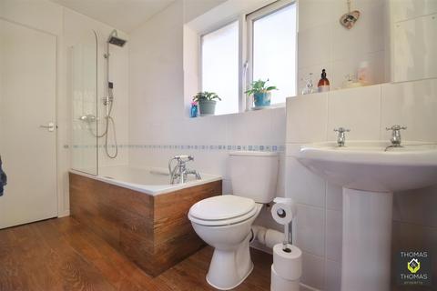 1 bedroom terraced house for sale, Meadvale Close, Longford