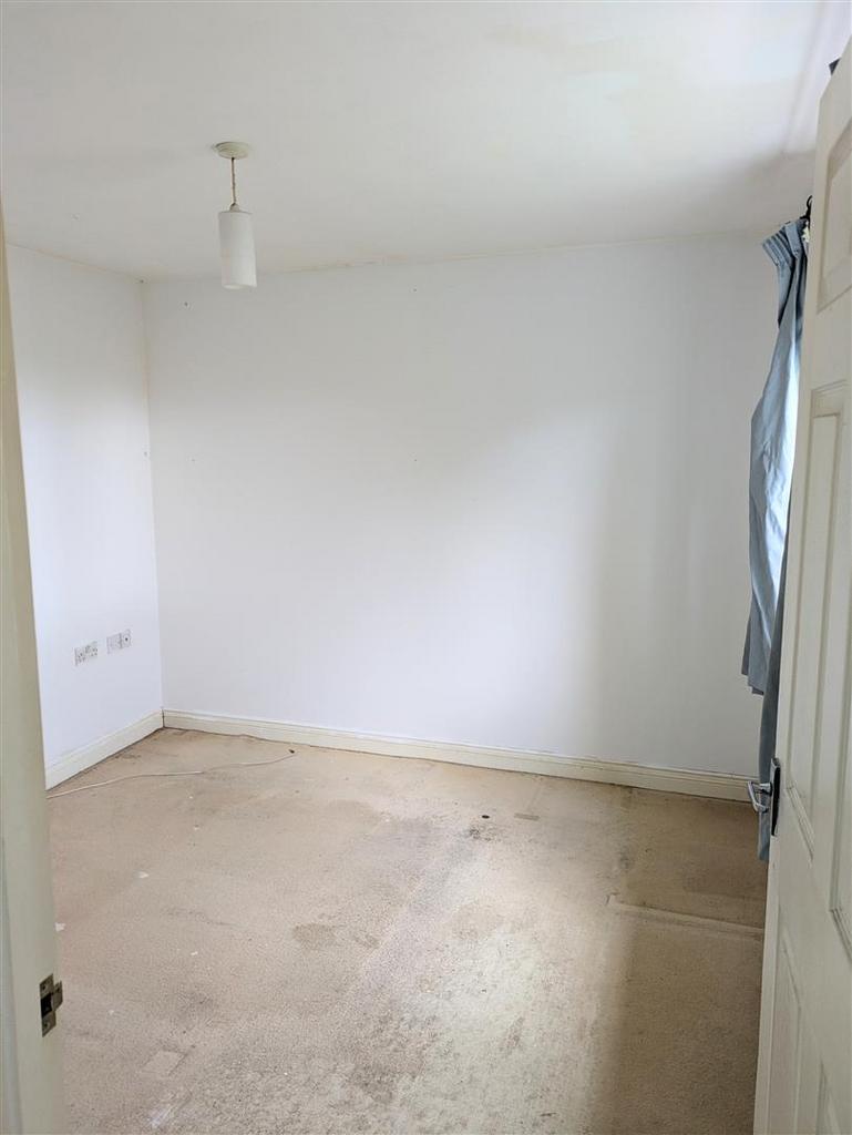 Bedroom1 2.jpg