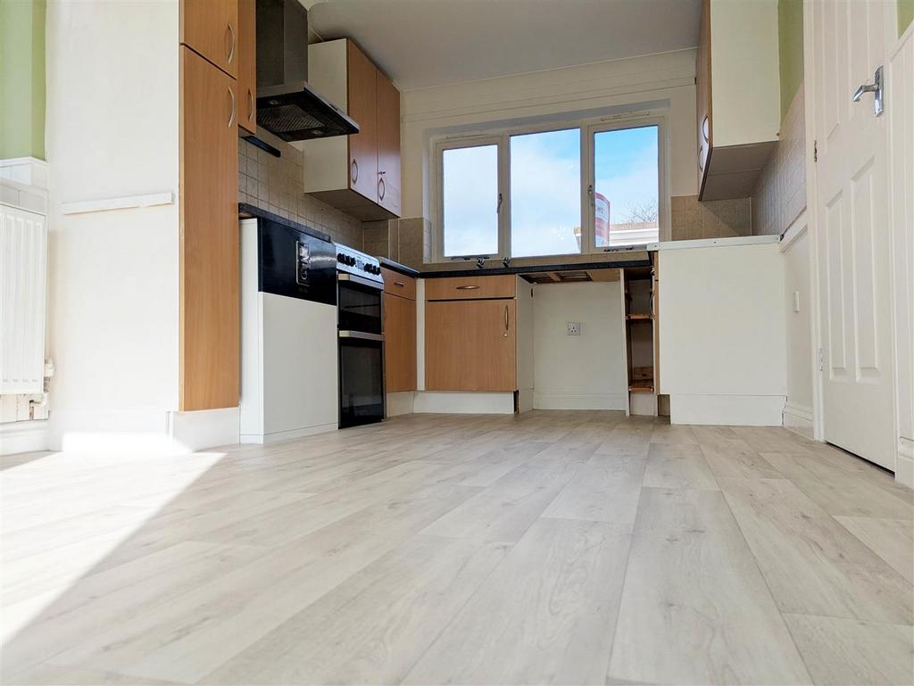 4.Kitchenfloor.jpg