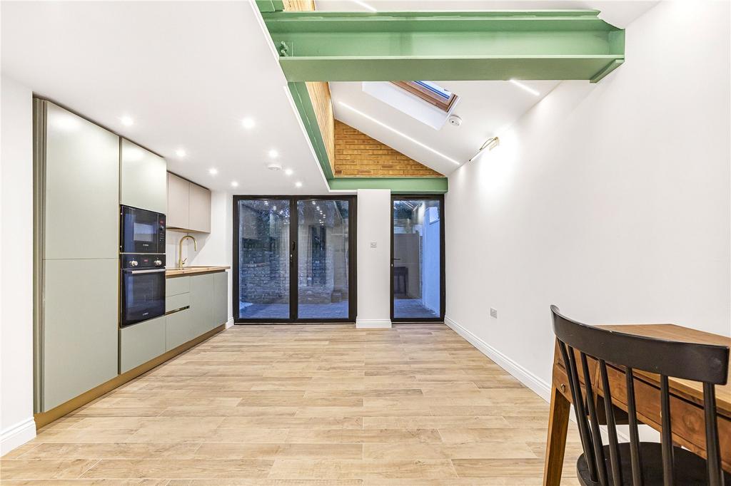Kitchen/Reception