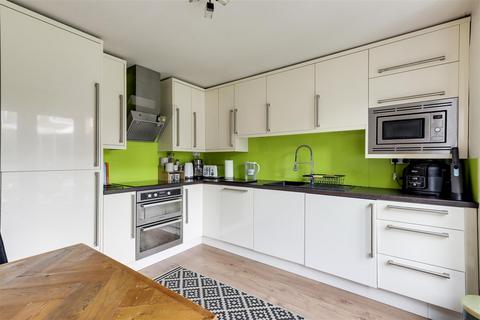 undefined, Manly Close, Heron Ridge NG5