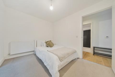 Apartment 3, 67 Green Dale, London, SE5 8JZ