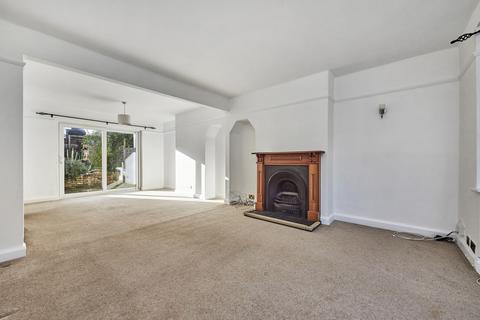 undefined, Cross Way, Herts AL5