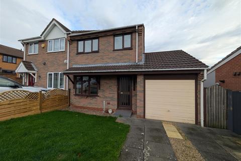 3 bedroom semi-detached house for sale, Wymondham Way, Melton Mowbray