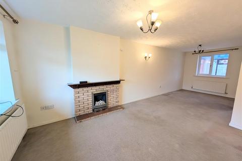 3 bedroom semi-detached house for sale, Wymondham Way, Melton Mowbray