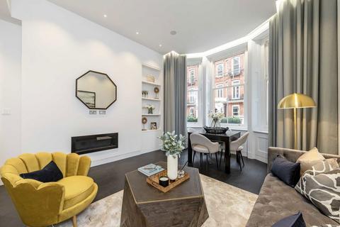 2 bedroom flat to rent, Park Street, London W1K