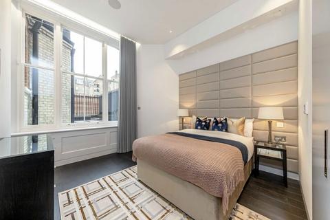 2 bedroom flat to rent, Park Street, London W1K