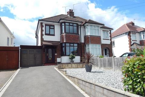 3 bedroom semi-detached house to rent, Studley Road, Redditch